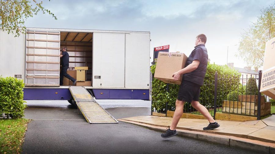 We offer flat rate moving services for your entire house. All you have to do is sit back, relax and enjoy. 